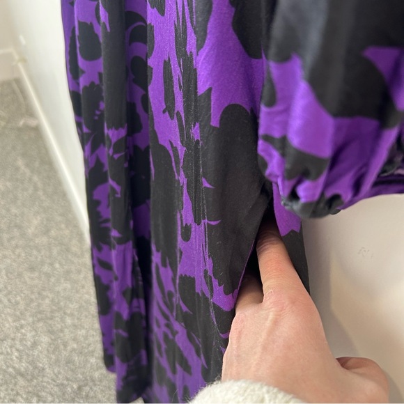 Delfi Collective V-neck Maxi Dress Anthropologie Silk Blend Purple Floral Pocket - Picture 8 of 12